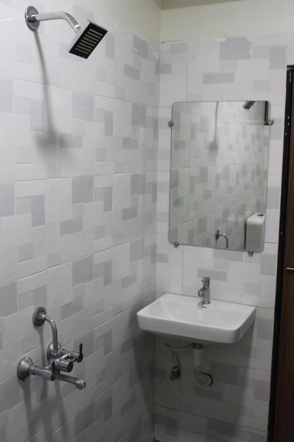 Mukesh Residency Hotel Pune Exterior foto