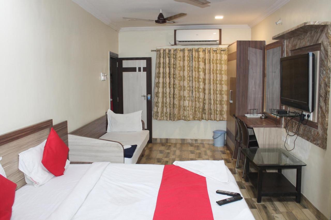 Mukesh Residency Hotel Pune Exterior foto