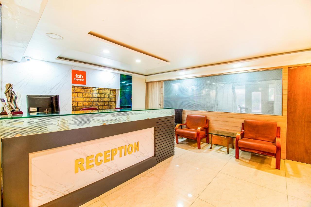 Mukesh Residency Hotel Pune Exterior foto