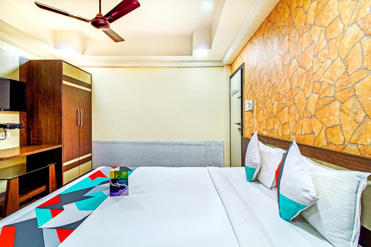 Mukesh Residency Hotel Pune Exterior foto